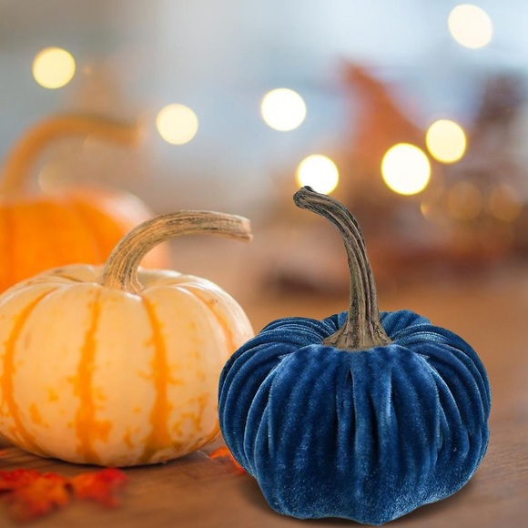 Pumpkin Velvet Decoration color black Weighted(0.11.3oz) 8"x 8” New without tag - Picture 3 of 15